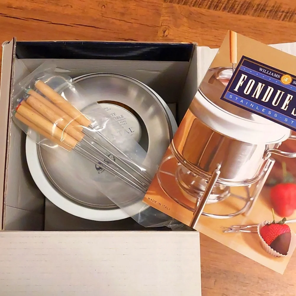 NIB vintage Williams Sonoma fondue set